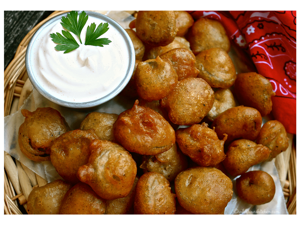 Spicy Beer Battered Jalapeño Bottle Caps & Sriracha Sour Cream