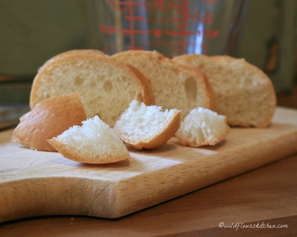 bread cubes fresh
