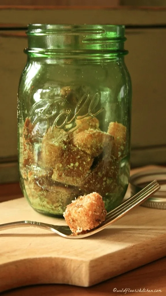 croutons in jar