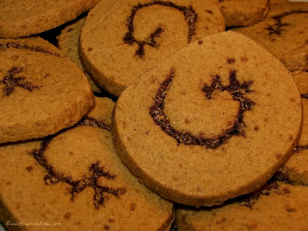 cinnamon-roll-cookies-pre-iced
